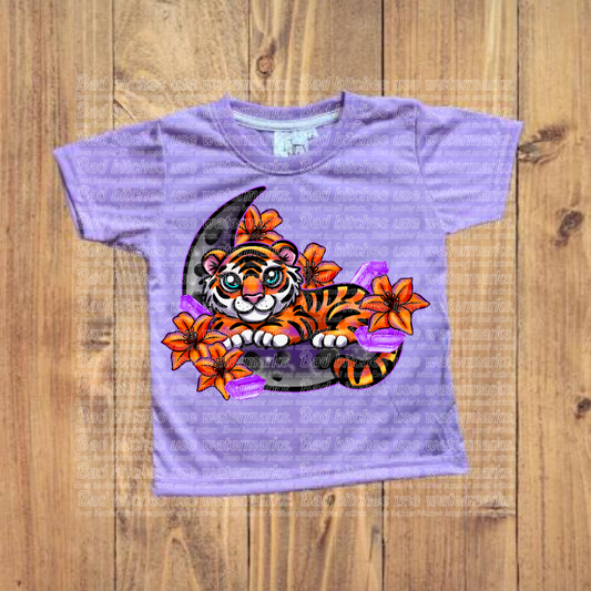 Tiger & Moon (S.C)